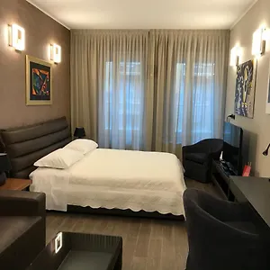 Station Apartment Mailand